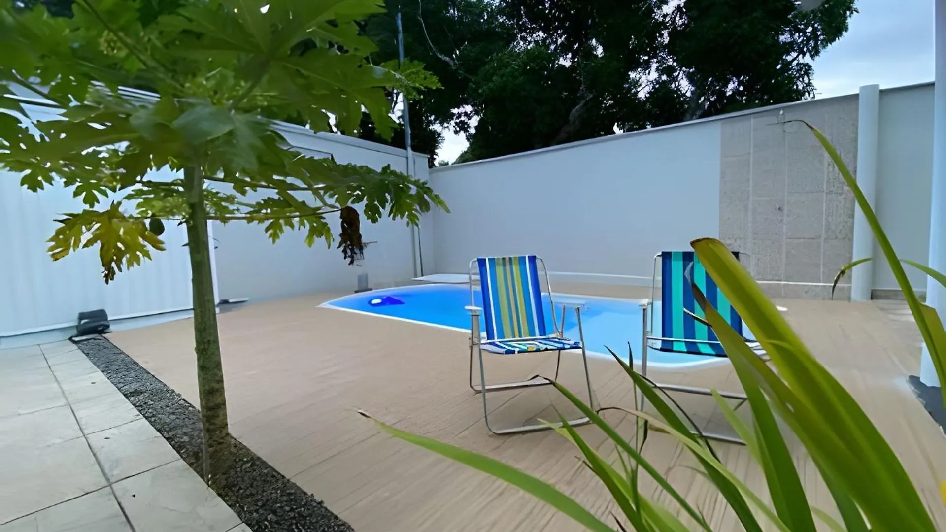 Casa Privativa De 3 Quartos Com Piscina Aquecida A 500M Das Praias De Taperapuan, Ar Condicionado, Wifi 110Mbps, Churrasqueira, Garagem Para 02 Carros Porto Seguro