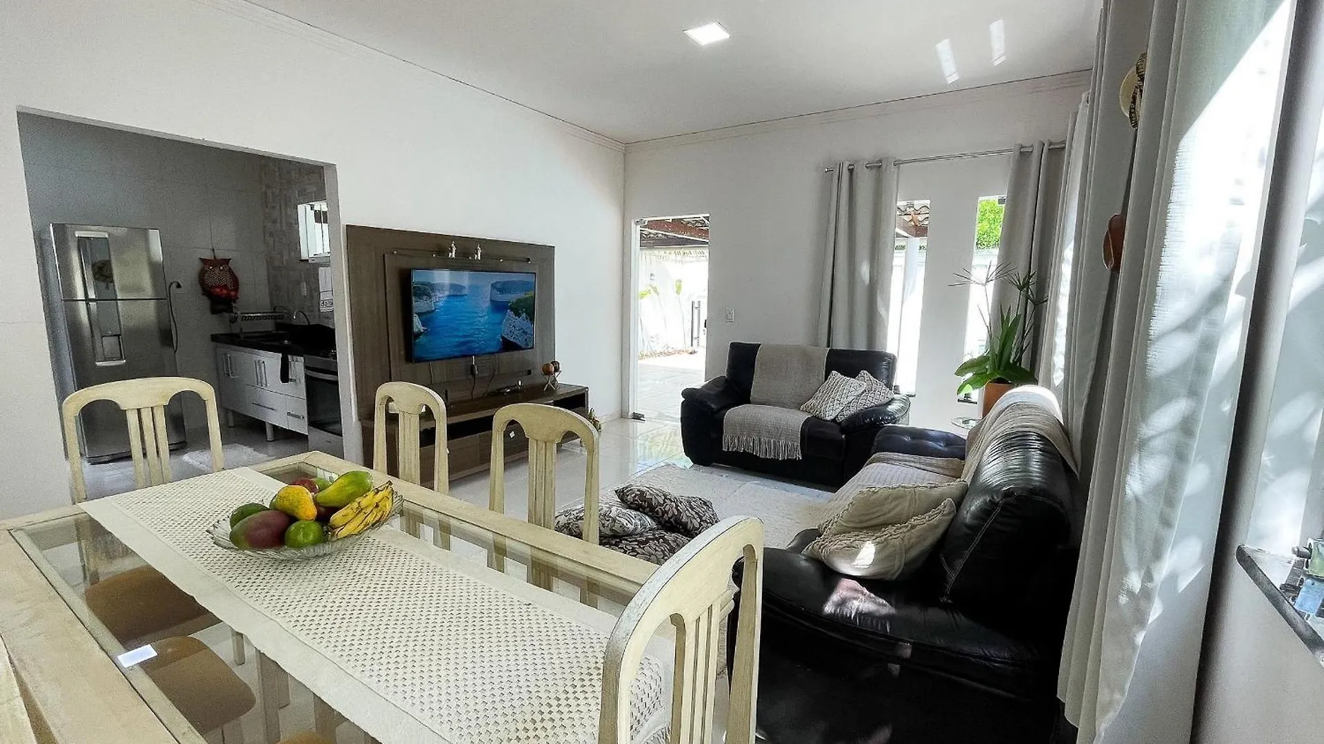 Casa Privativa De 3 Quartos Com Piscina Aquecida A 500M Das Praias De Taperapuan, Ar Condicionado, Wifi 110Mbps, Churrasqueira, Garagem Para 02 Carros Porto Seguro Holiday home