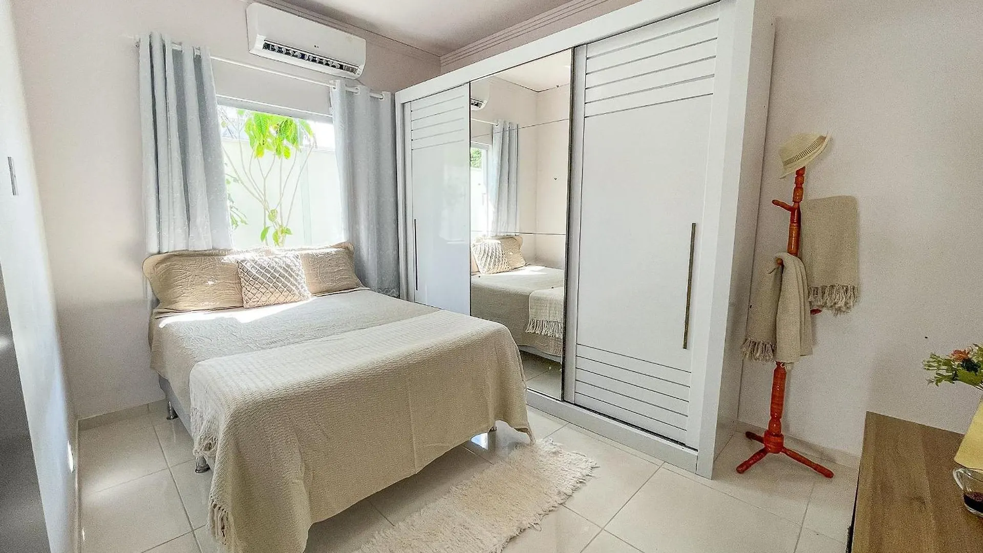 Holiday home Casa Privativa De 3 Quartos Com Piscina Aquecida A 500M Das Praias De Taperapuan, Ar Condicionado, Wifi 110Mbps, Churrasqueira, Garagem Para 02 Carros Porto Seguro