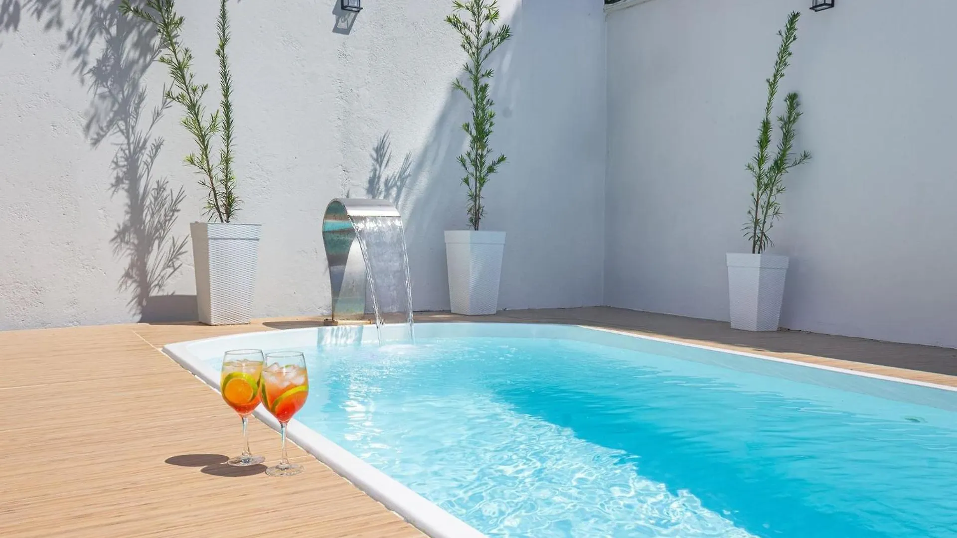 Casa Privativa De 3 Quartos Com Piscina Aquecida A 500M Das Praias De Taperapuan, Ar Condicionado, Wifi 110Mbps, Churrasqueira, Garagem Para 02 Carros Porto Seguro 0*,  Brazil