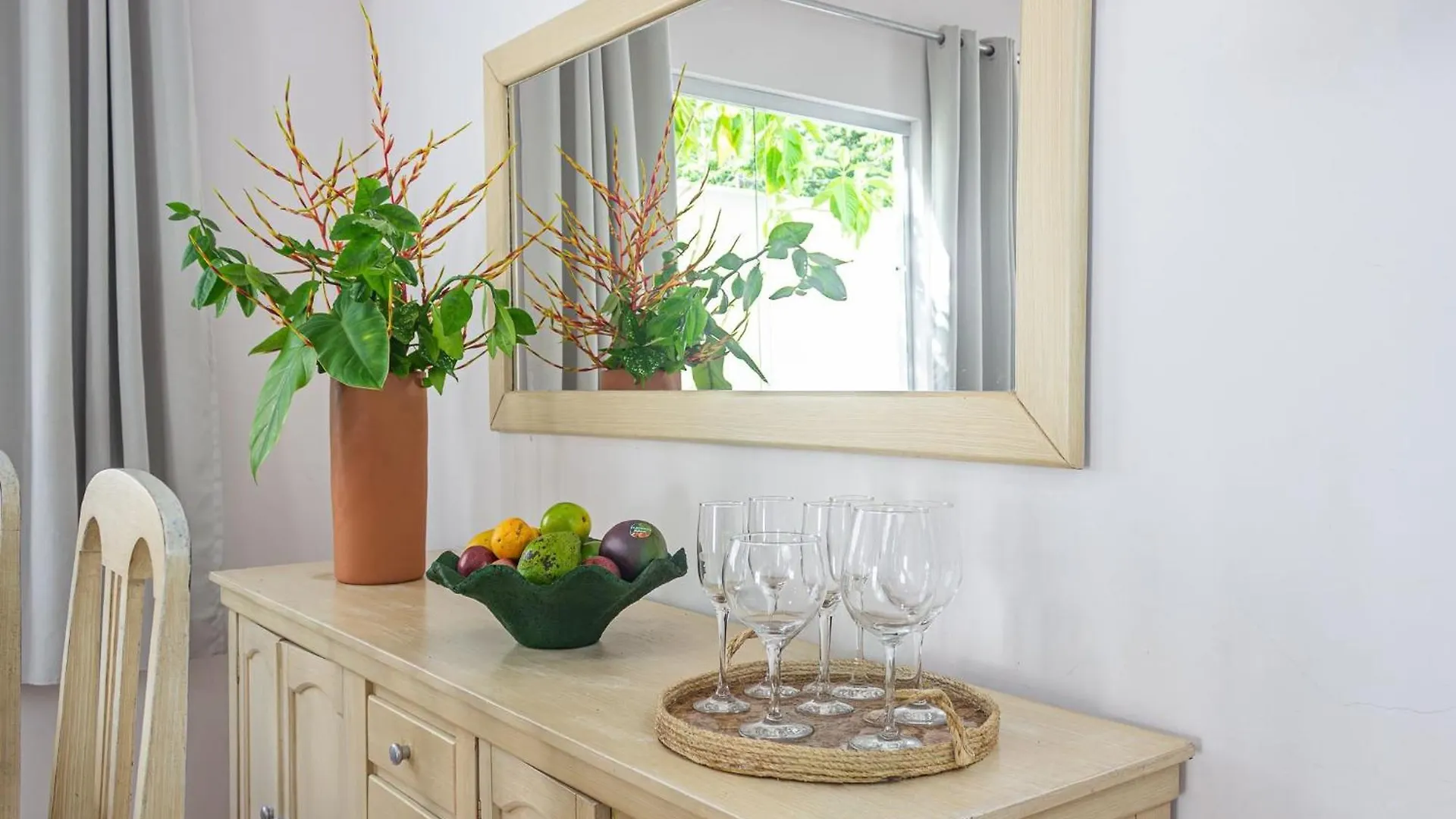 Holiday home Casa Privativa De 3 Quartos Com Piscina Aquecida A 500M Das Praias De Taperapuan, Ar Condicionado, Wifi 110Mbps, Churrasqueira, Garagem Para 02 Carros Porto Seguro