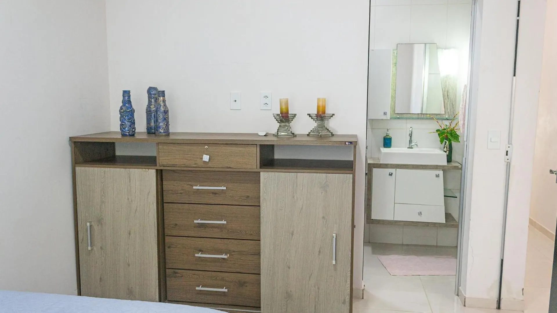 Casa Privativa De 3 Quartos Com Piscina Aquecida A 500M Das Praias De Taperapuan, Ar Condicionado, Wifi 110Mbps, Churrasqueira, Garagem Para 02 Carros Porto Seguro Holiday home