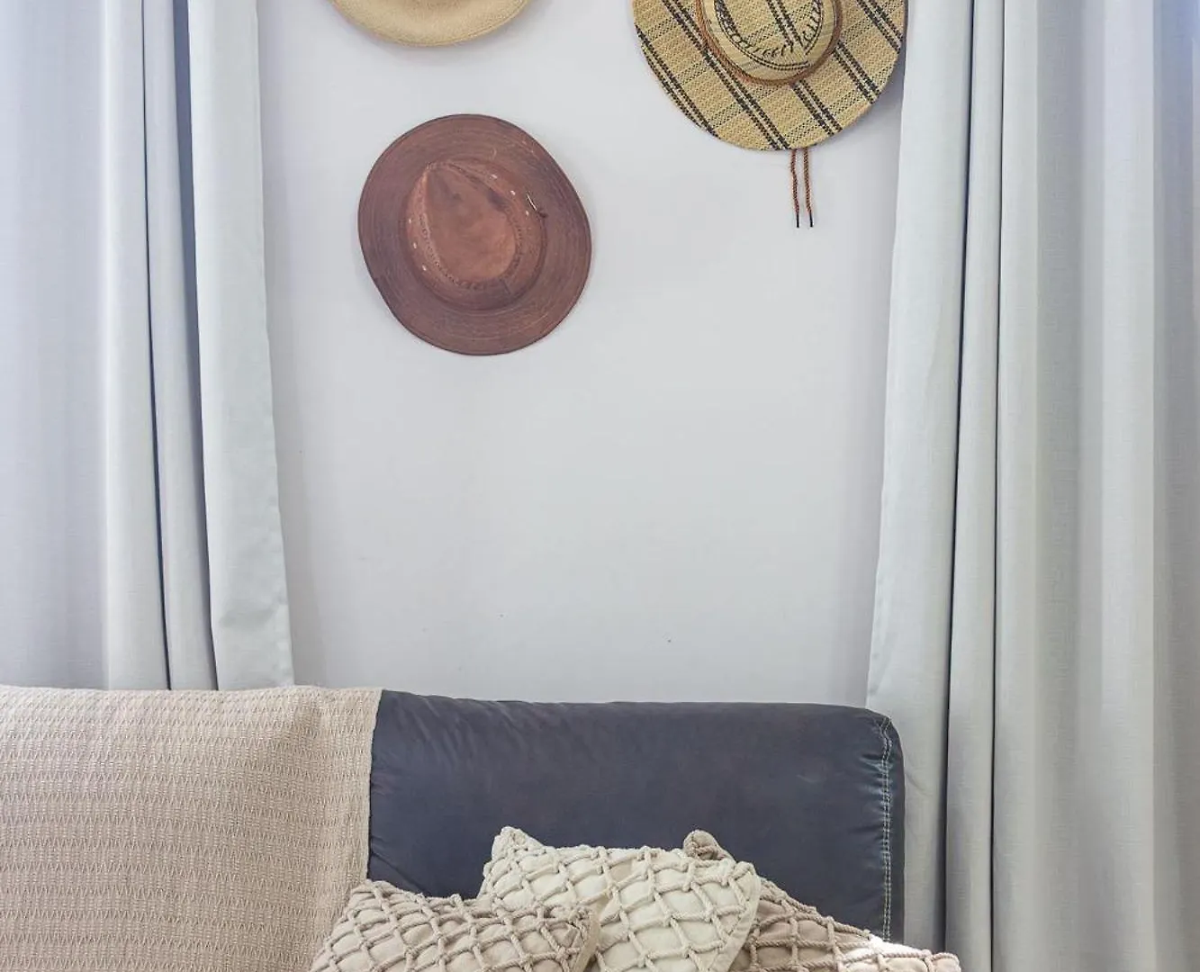 Casa Privativa De 3 Quartos Com Piscina Aquecida A 500M Das Praias De Taperapuan, Ar Condicionado, Wifi 110Mbps, Churrasqueira, Garagem Para 02 Carros Porto Seguro