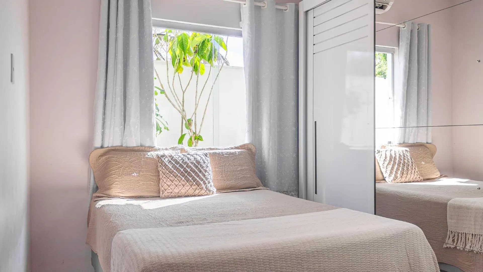 Casa Privativa De 3 Quartos Com Piscina Aquecida A 500M Das Praias De Taperapuan, Ar Condicionado, Wifi 110Mbps, Churrasqueira, Garagem Para 02 Carros Porto Seguro
