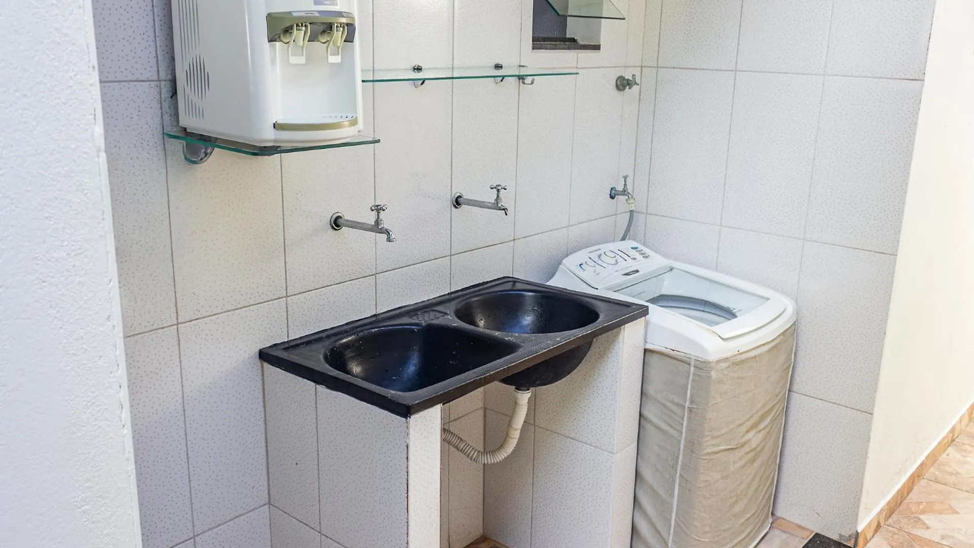Casa Privativa De 3 Quartos Com Piscina Aquecida A 500M Das Praias De Taperapuan, Ar Condicionado, Wifi 110Mbps, Churrasqueira, Garagem Para 02 Carros Porto Seguro