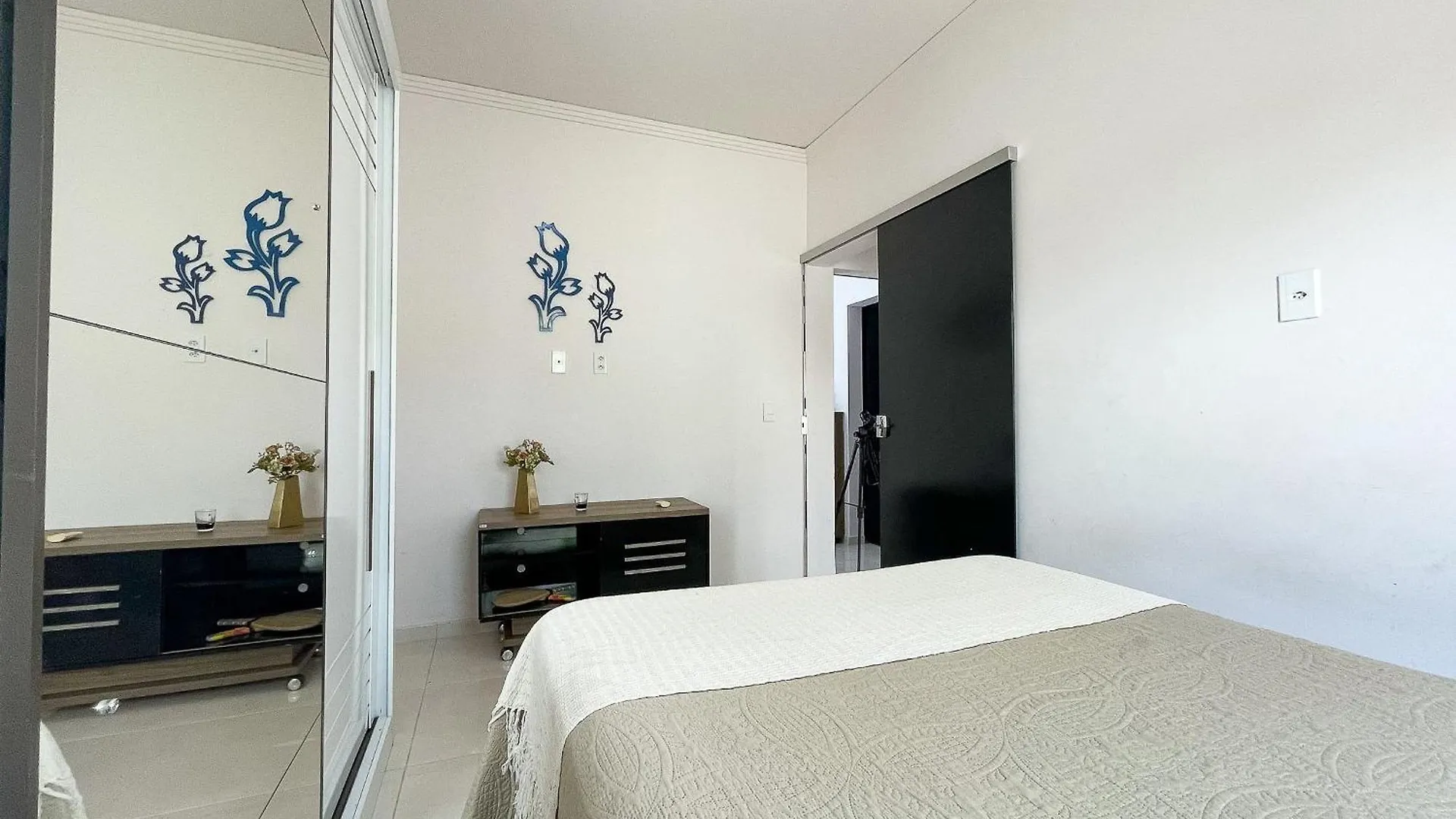 Ferienhaus Casa Privativa De 3 Quartos Com Piscina Aquecida A 500M Das Praias De Taperapuan, Ar Condicionado, Wifi 110Mbps, Churrasqueira, Garagem Para 02 Carros Porto Seguro